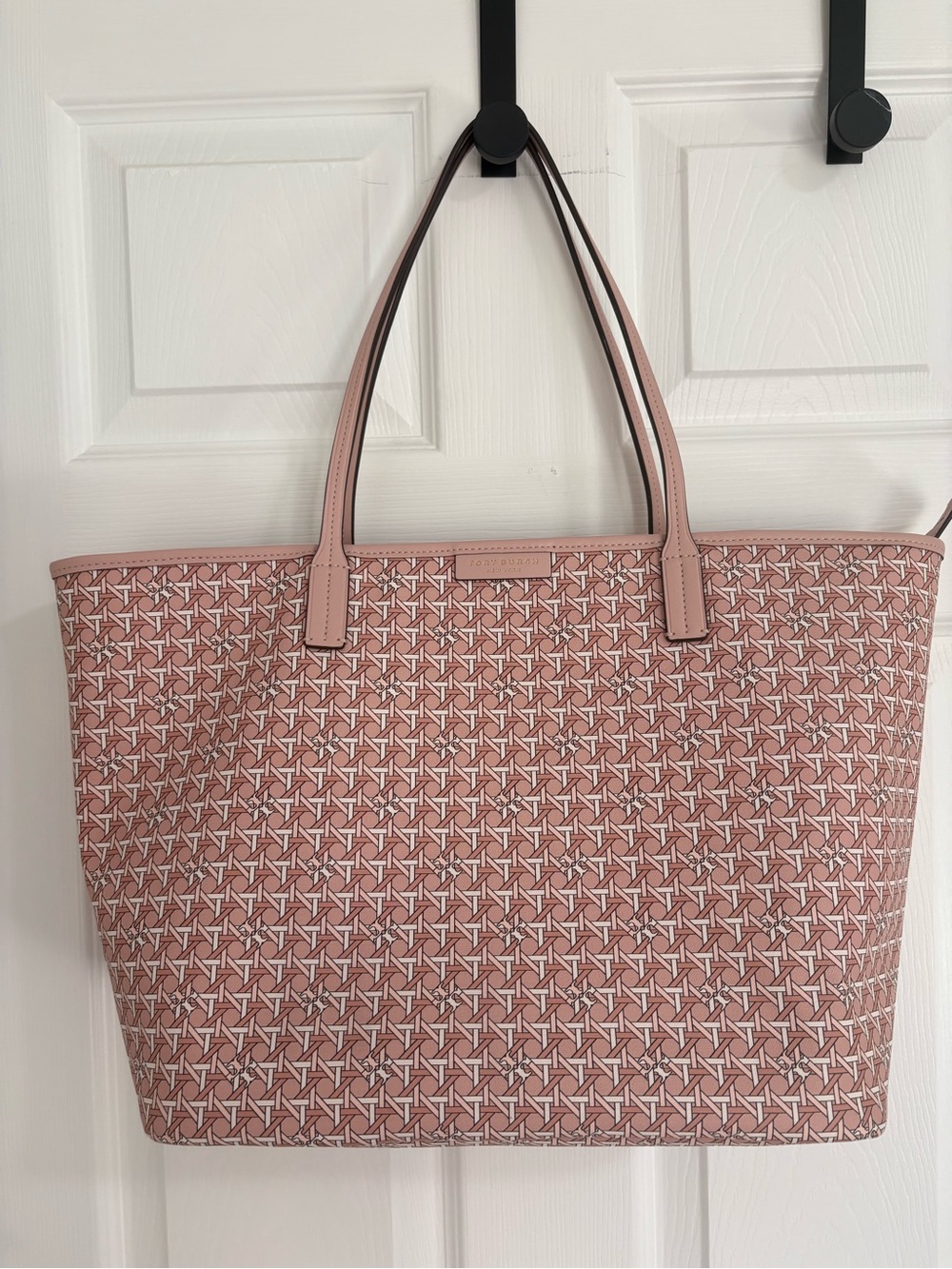 Tory Burch Ever-Ready Tote in Winter Peach